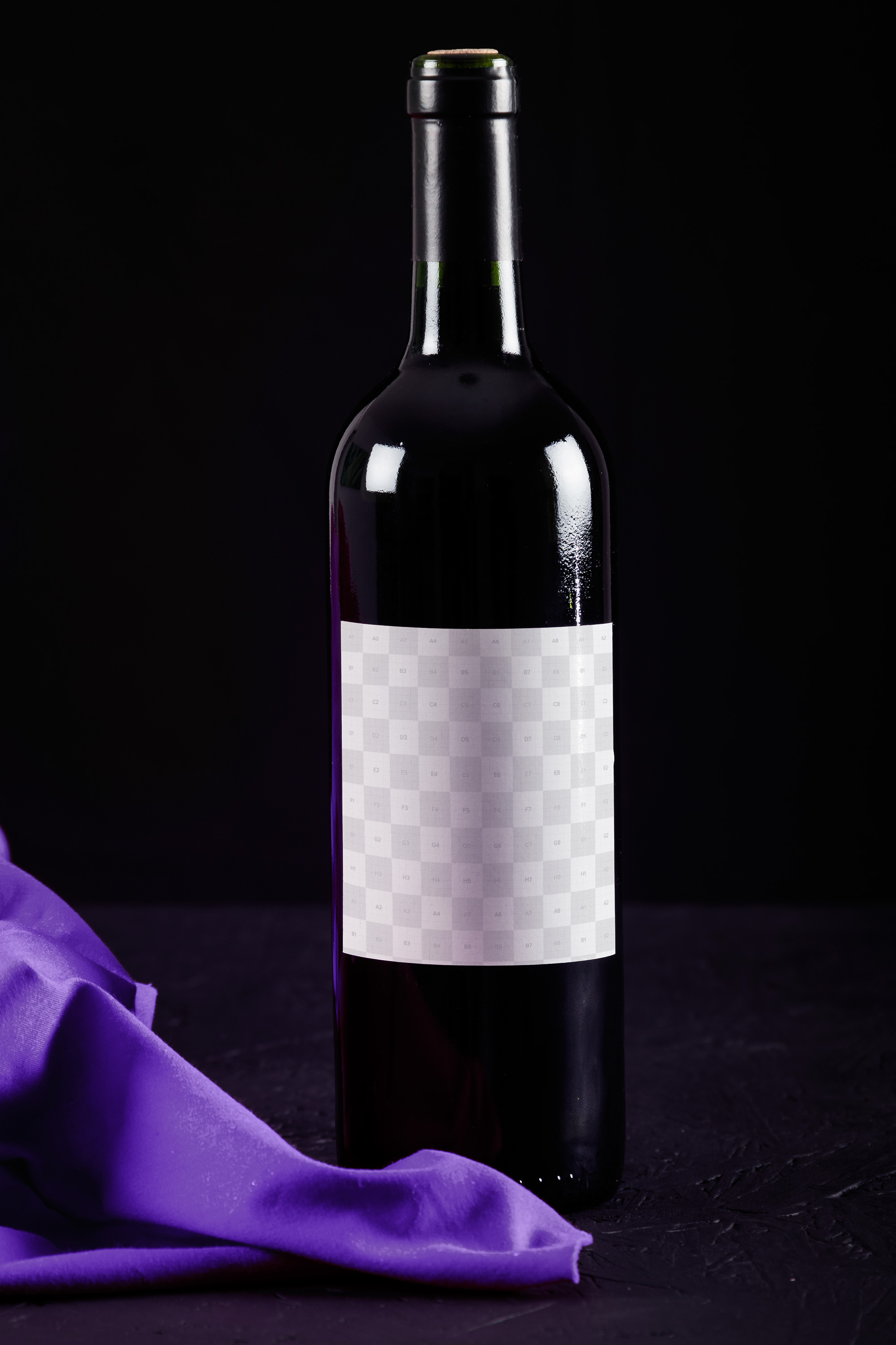 葡萄酒洋酒酒瓶外观标签设计样机09 Wine Bottle Mockup 09插图(3)