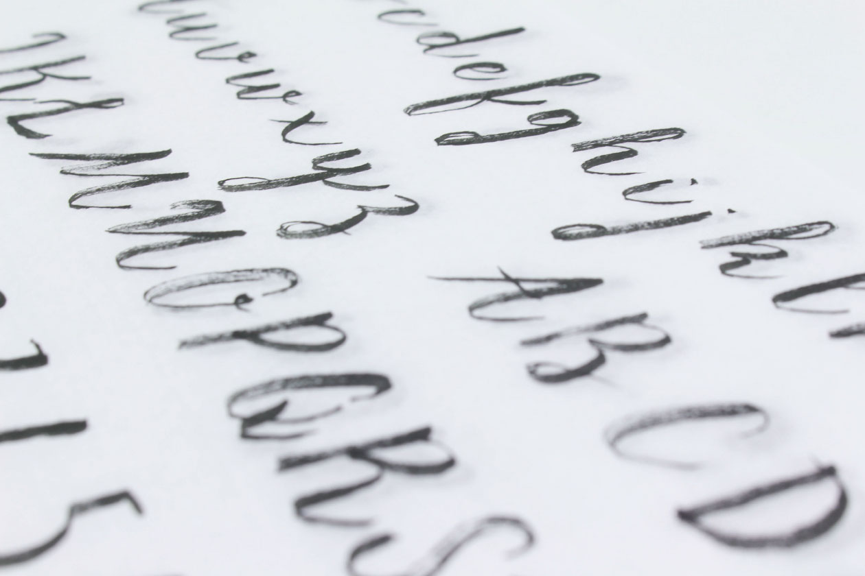 软刷画笔手工制作英文书法字体 Scaramella Handwriting Script Font插图(2)