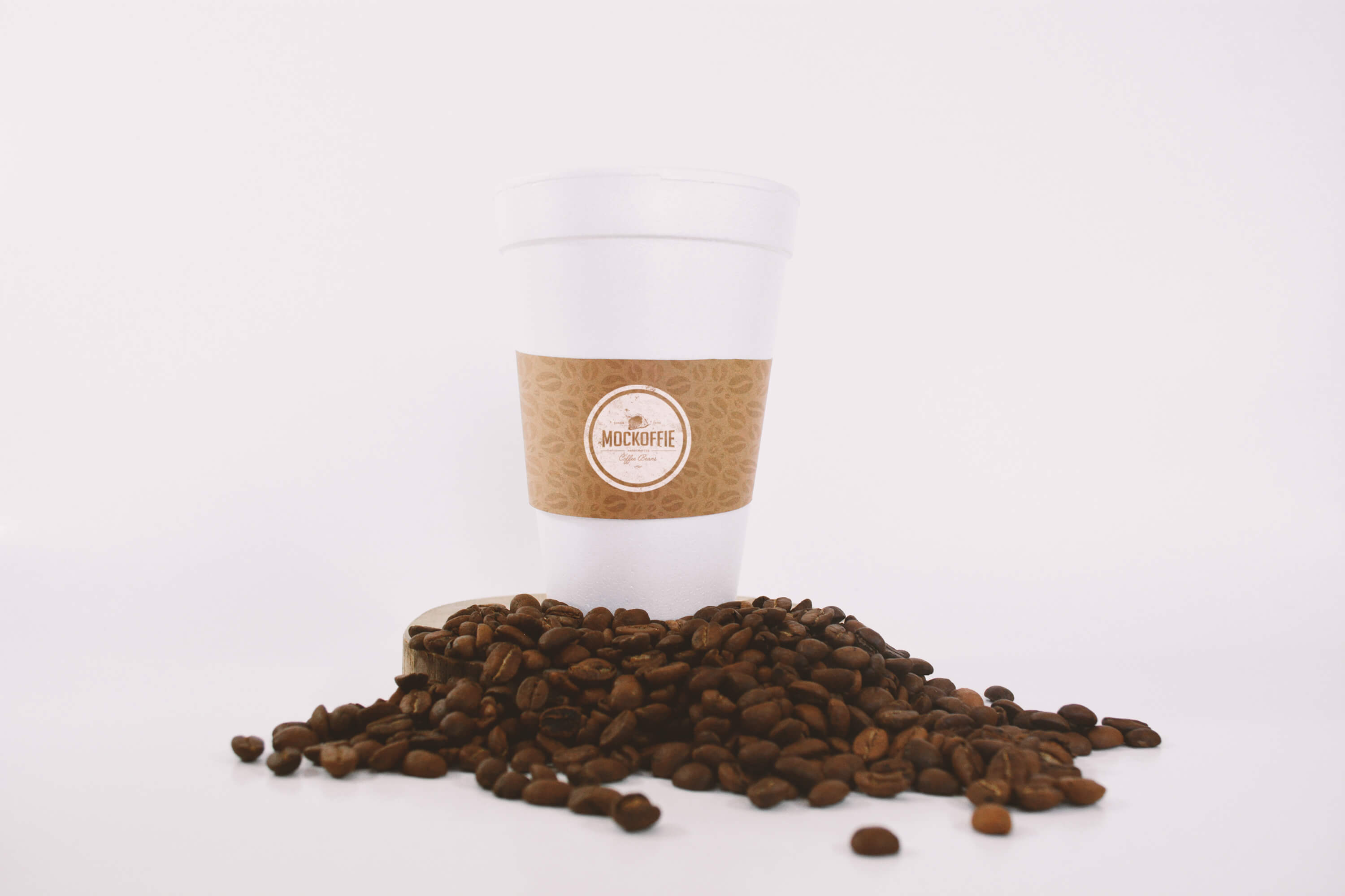 咖啡品牌VI设计咖啡纸杯样机模板 Large Coffee Cup Mockup插图