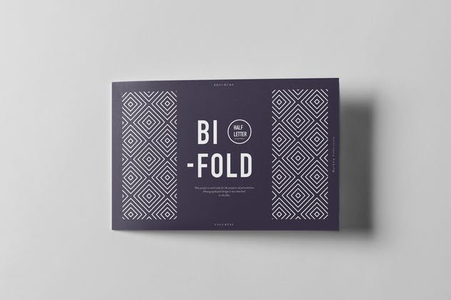 对折小册子传单样机模板 Bi-Fold Half Letter Horizontal Brochure Mock-up插图(2)