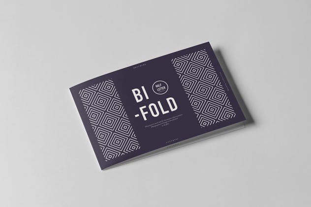 对折小册子传单样机模板 Bi-Fold Half Letter Horizontal Brochure Mock-up插图(1)