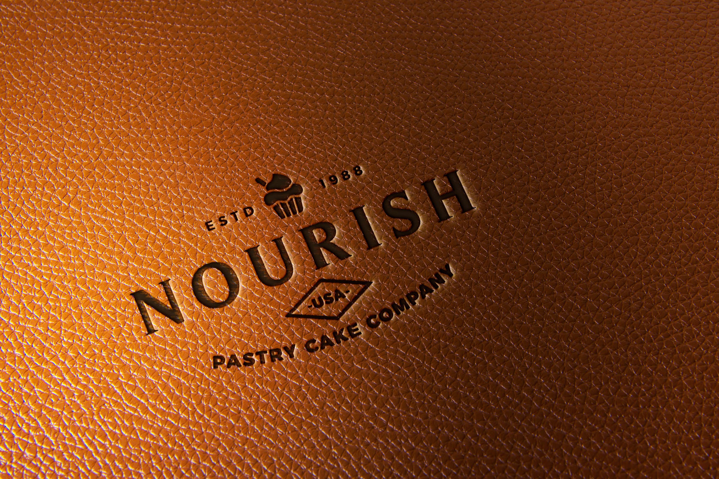 真皮材质品牌Logo设计压印效果图样机模板 Leather Branding logo mockups插图