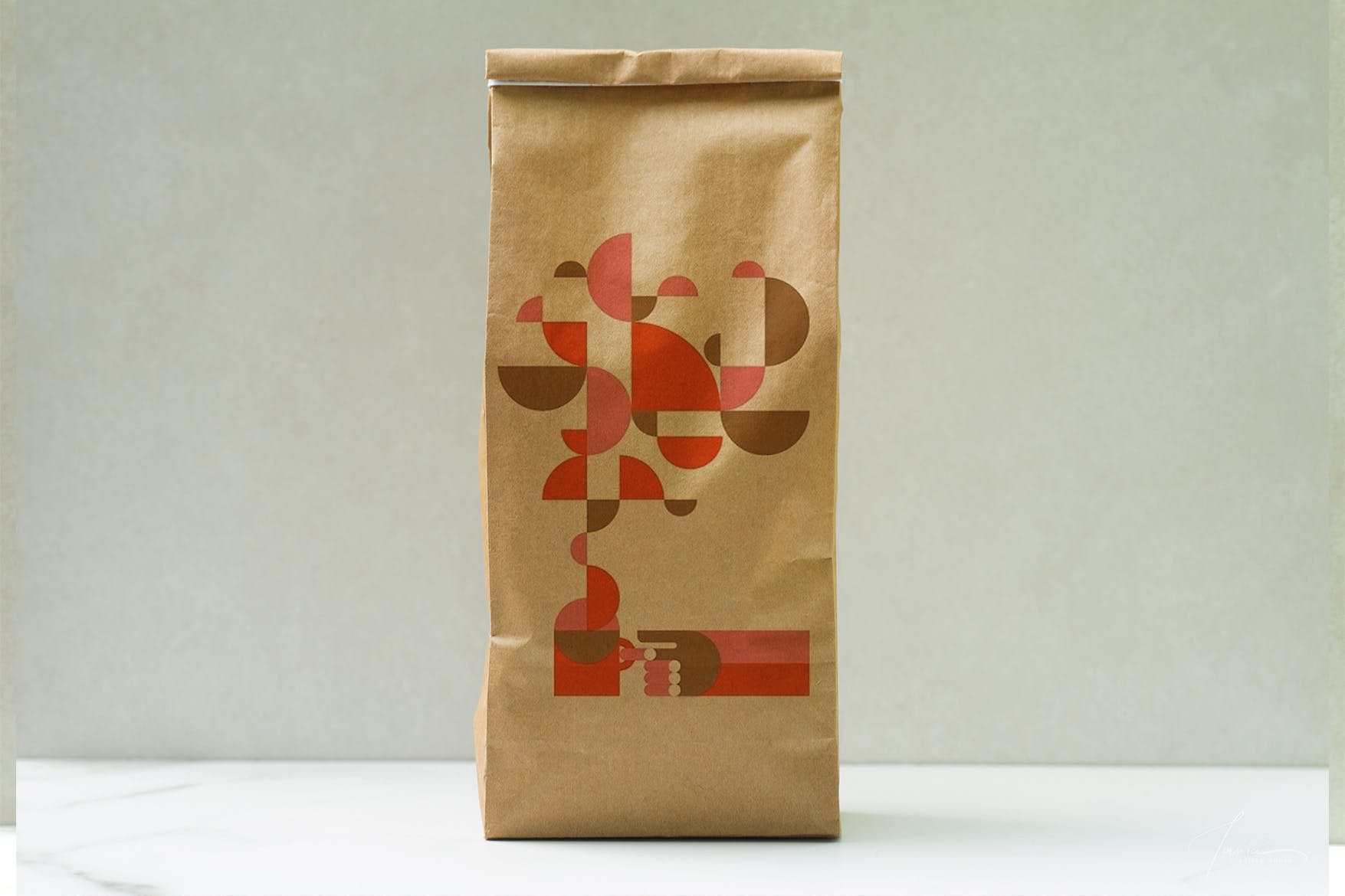咖啡豆牛皮纸袋包装设计样机 Coffee Craft Bag Mockup插图(2)