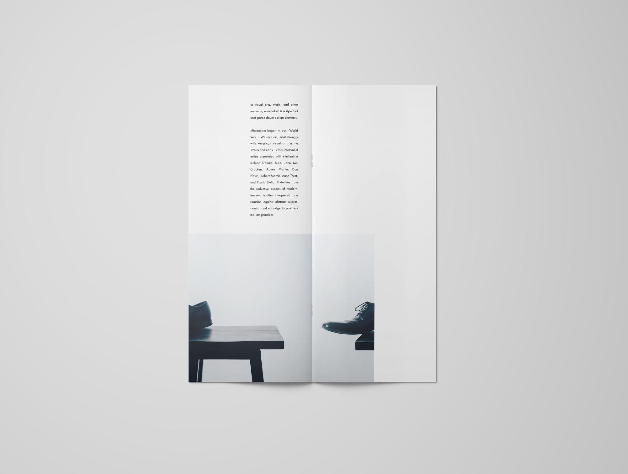 垂直宣传册设计印刷效果PSD样机模板 Vertical Brochure Mockup插图(5)