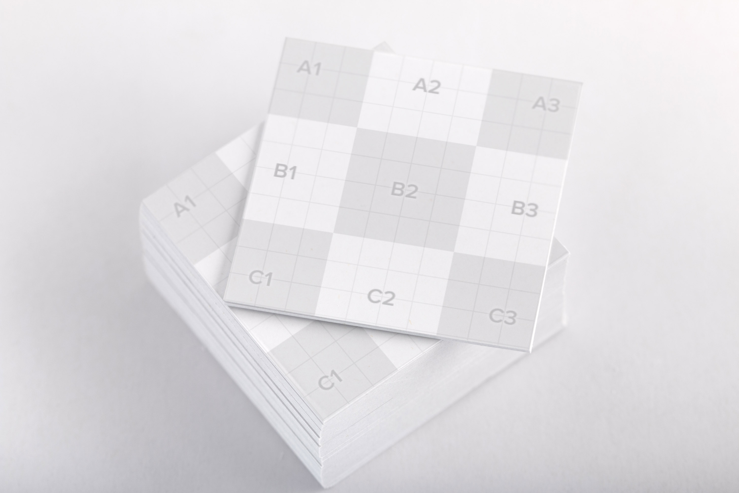 方形企业名片设计样机01 Square Business Cards Mockup 01插图(1)