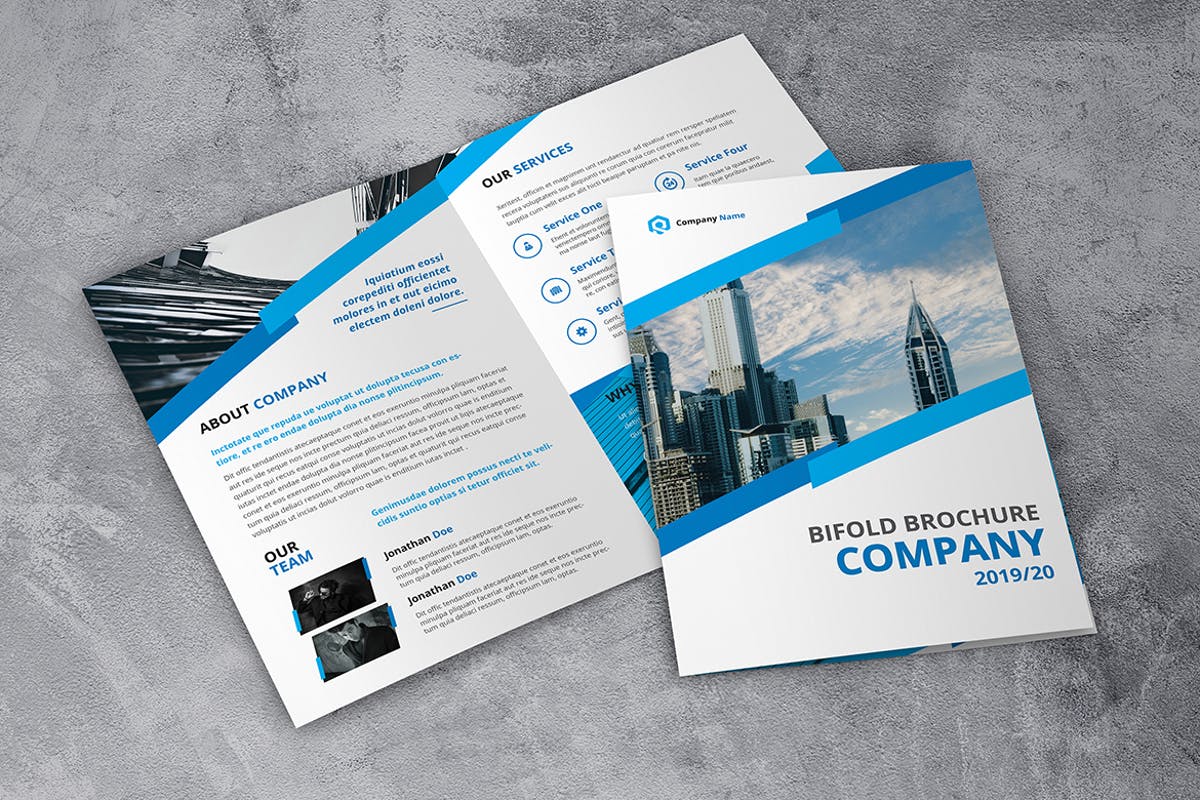 蓝色设计风格企业宣传册设计模板 Company Bifold Blue插图