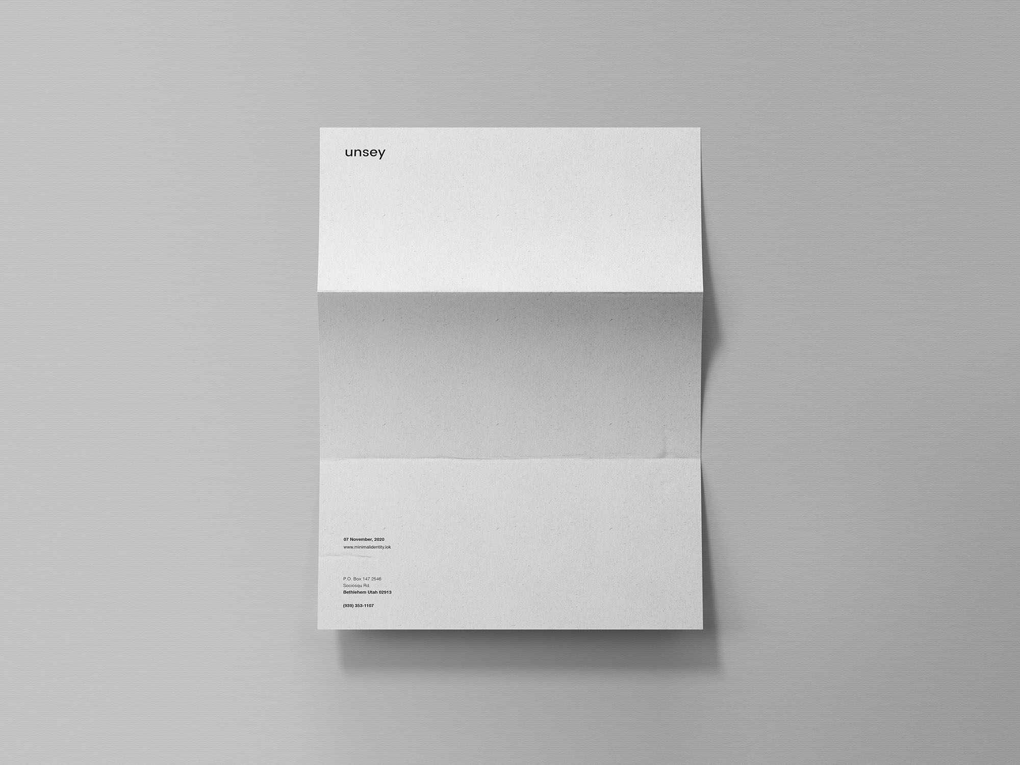 折叠信纸设计预览效果图样机 Folded Letter Mockup插图