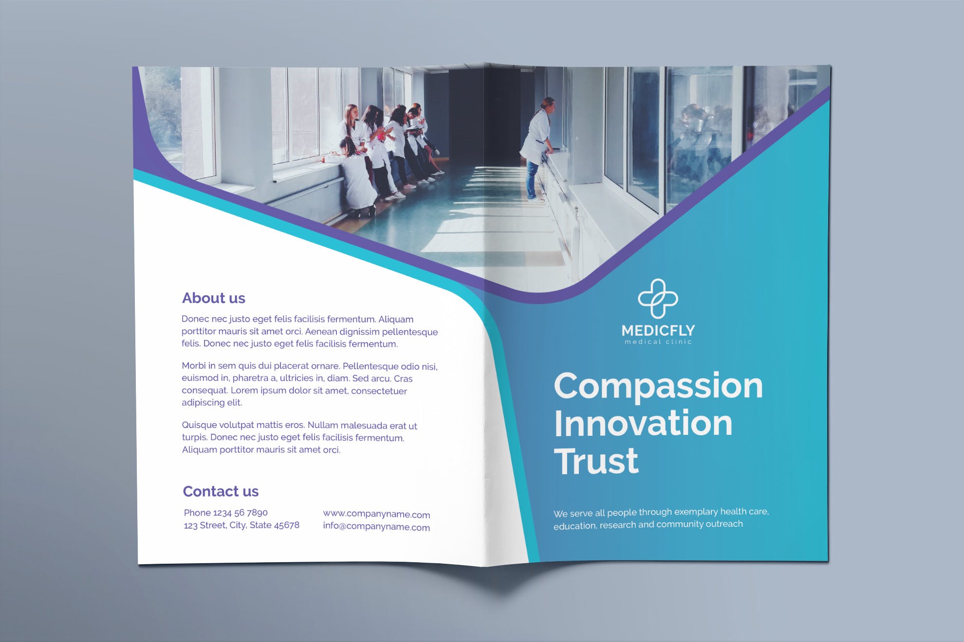 私人诊所/医院对折宣传单设计模板 Medical Clinic Brochure Bifold插图(1)
