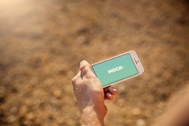 夏季海滩场景手持iPhone SE样机模板 iPhone SE Summer Mockups插图(7)