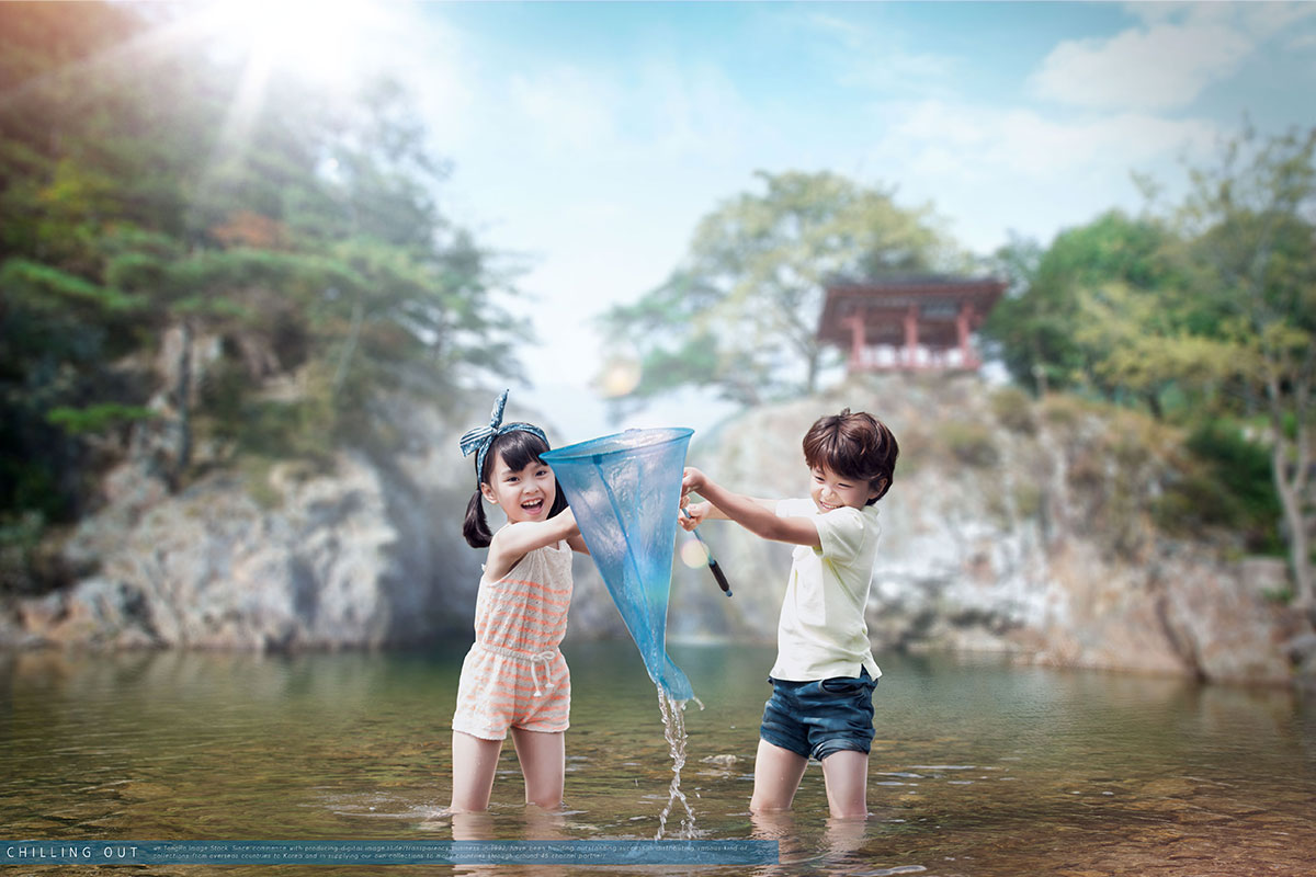 儿童捕鱼夏季暑假活动海报设计素材插图