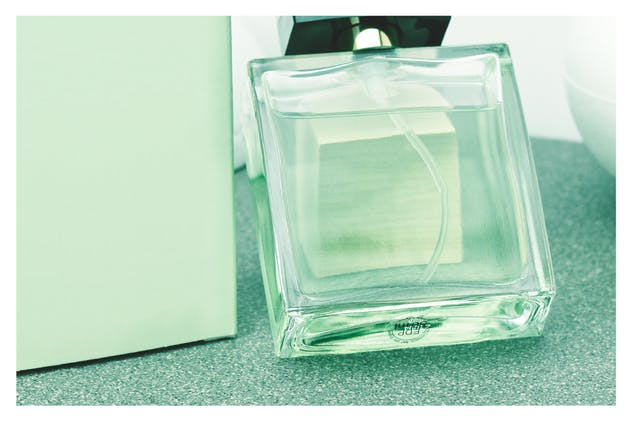 香水外观设计样机模板 Perfume Mockup插图(9)