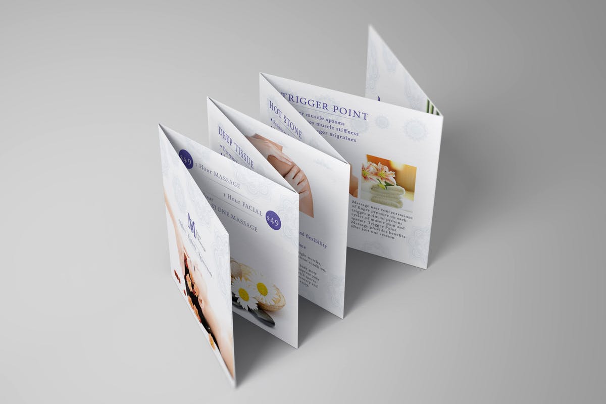 七折页方形迷你小册子印刷品样机 Square Mini Brochure Seven Panel Mockups 01插图