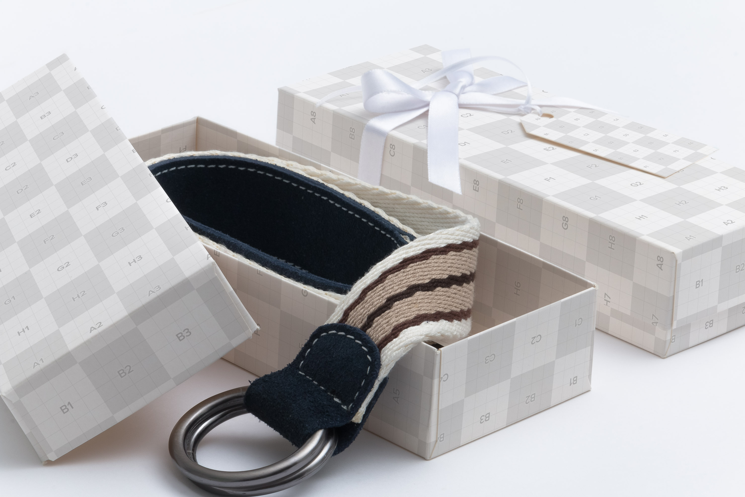矩形精品礼品盒外观设计效果图样机02 Rectangular Gift Box Mockup 02插图(2)