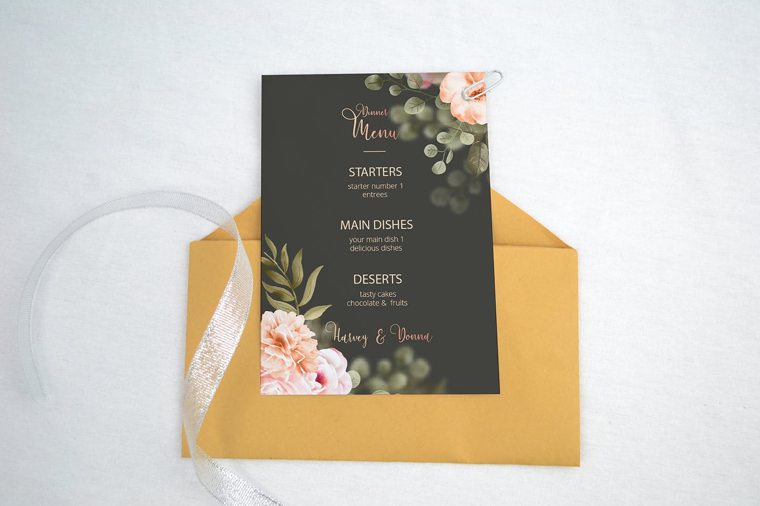 婚礼邀请函设计效果图样机素材库精选模板v2 Realistic Wedding Invitation Card Mockup V2插图(2)