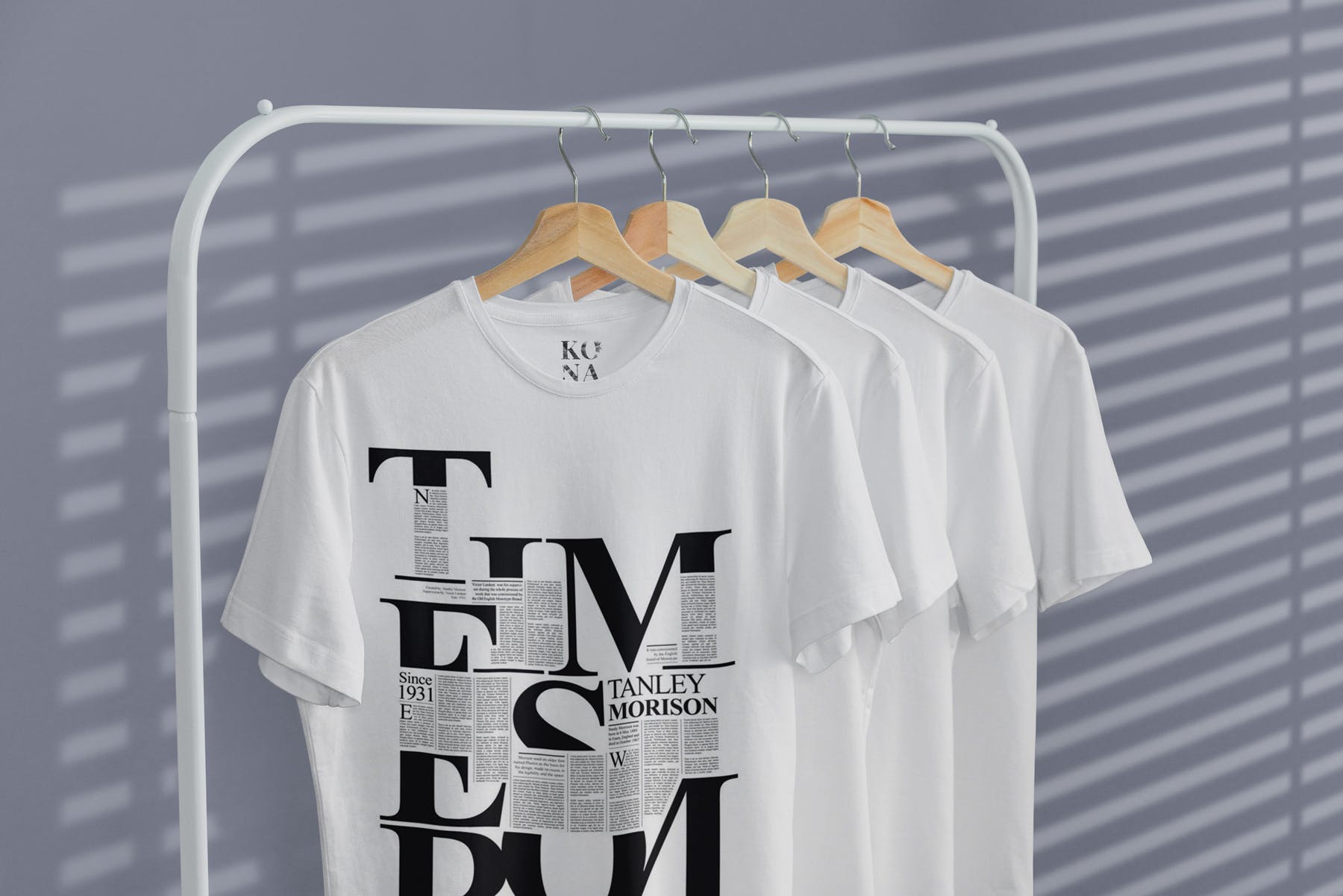 简易晾衣架T恤设计效果图样机素材库精选 T-Shirt Mock-Up on Hanger插图(4)