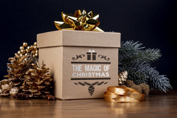 圣诞节主题礼品包装盒样机模板 Christmas gift box mockup