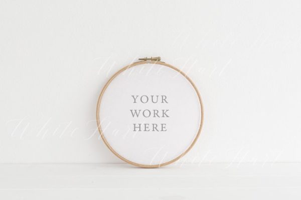 极简主义艺术圆款画框相框样机模板 Minimal Embroidery hoop mock up