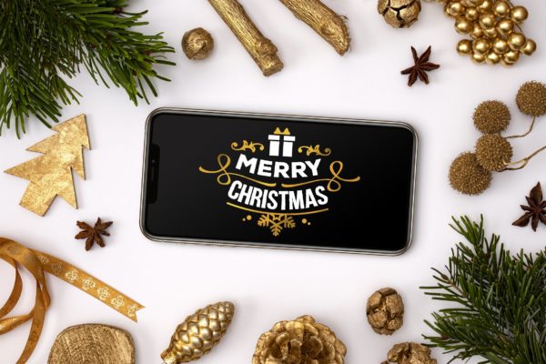 圣诞节主题背景iPhone手机屏幕界面预览样机模板 Christmas phone mockup