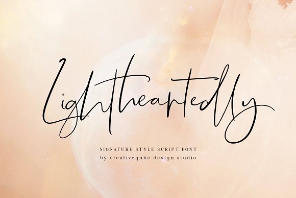Lightheartedly Signature style font插图