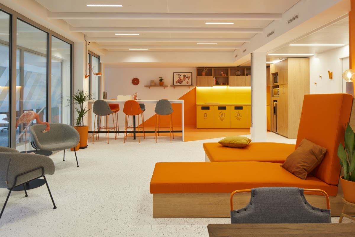 色彩丰富，富有想象力的空间! 巴黎WOJO联合办公空间设计