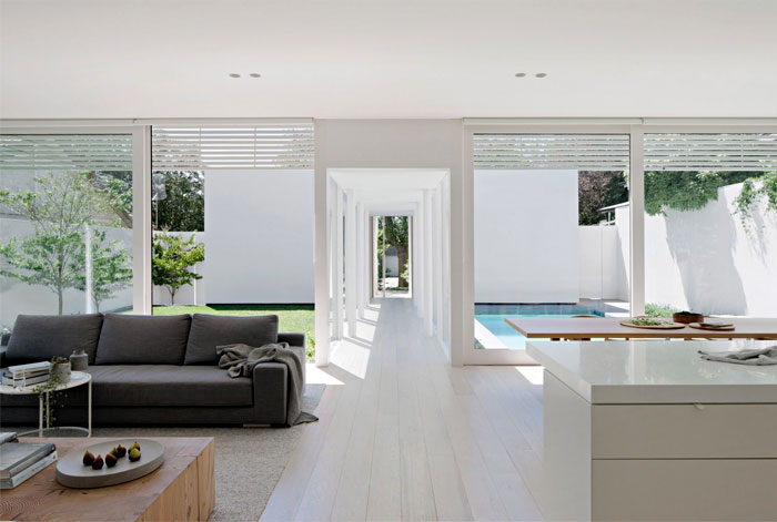 墨尔本极简主义风格纯白住宅设计