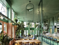 阿姆斯特丹热带雨林般自然气息的餐厅设计16设计网精选