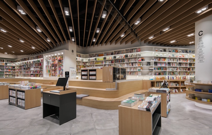 Square One YP Books书店室内空间设计