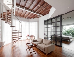 带螺旋楼梯的紧凑夹层公寓设计素材中国网精选