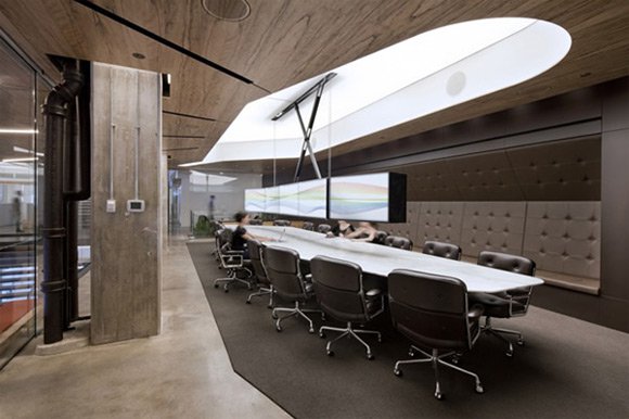 30个国外创意办公室木质工作台设计