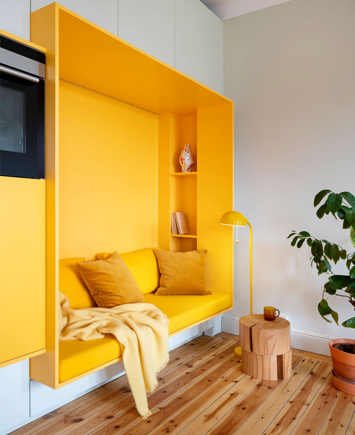 明亮的黄色打造出轻快、充满活力的家居空间