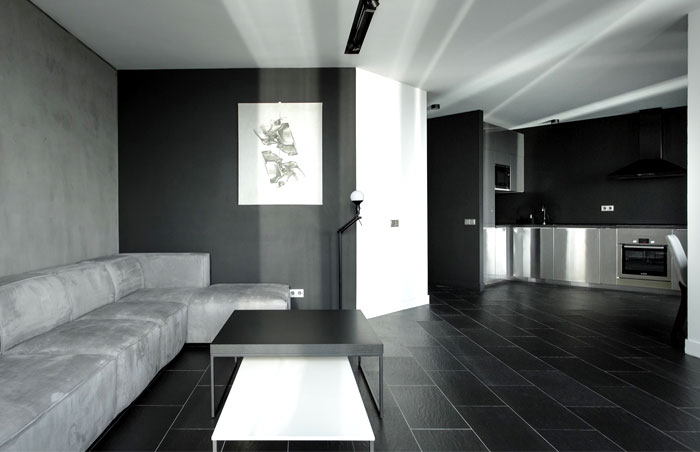硬朗的黑色风格：Hires公寓设计