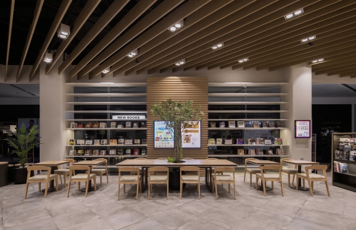 Square One YP Books书店室内空间设计