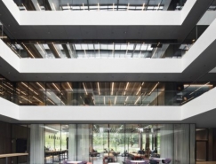 开放通透的办公环境：软件公司AEB斯图加特总部设计16设计网精选