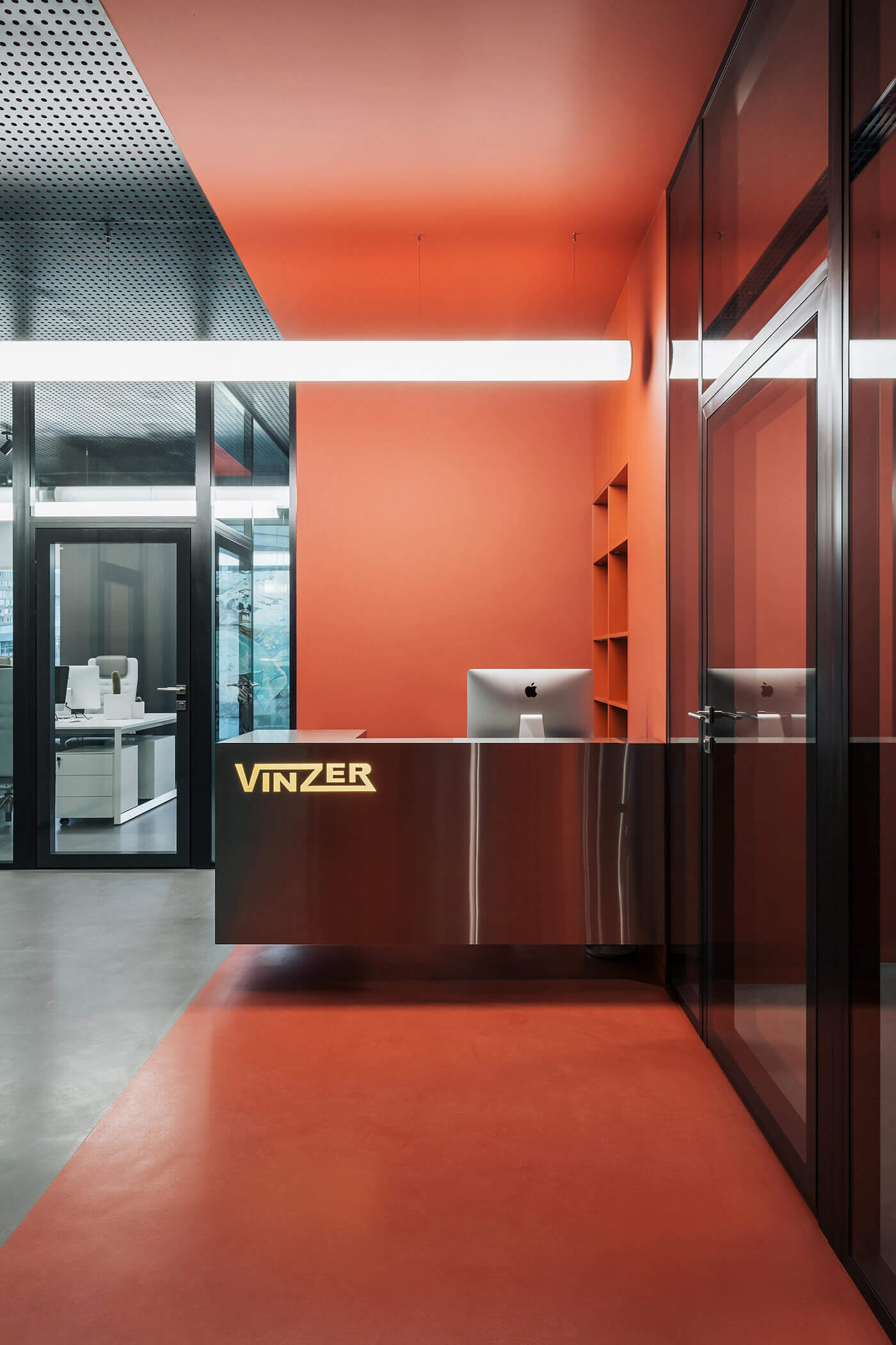 炊具品牌VINZER现代工业风办公室设计
