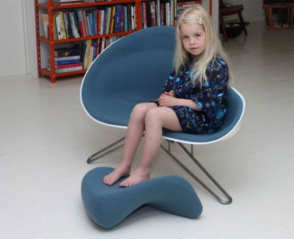 Hanne Kortegaard设计的蚌形多功能椅子
