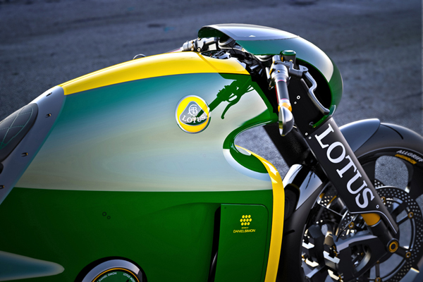 潮流前卫的Lotus C-01摩托车