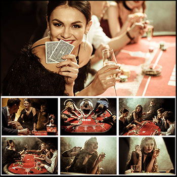 赌场里拿扑克和筹码的男女俯视图JPG高清图片